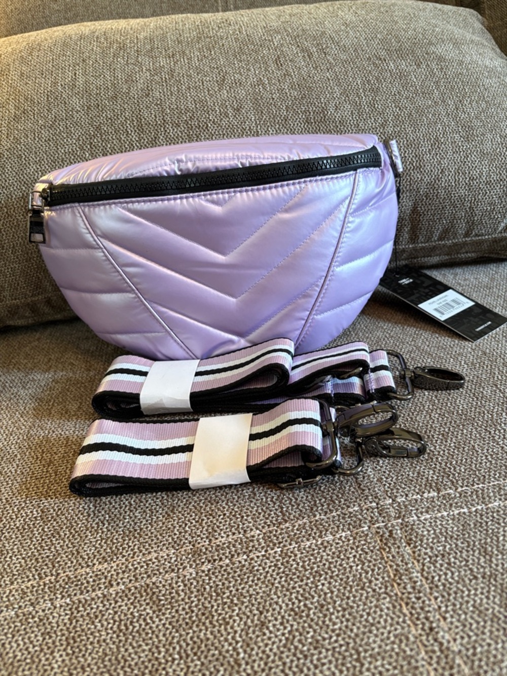 THINK ROYLN Lavender Quilted Waist/Crossbody Bag - Picture 2 of 5